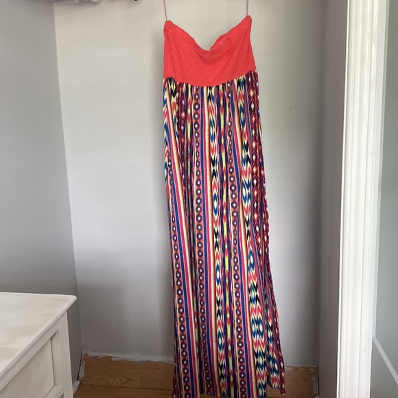 Strapless dress - Picture 2 of 2